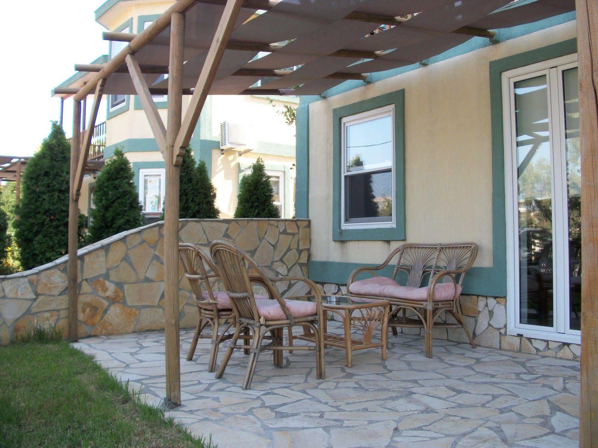 Zest @ XI Beach Lixouri Exterior photo